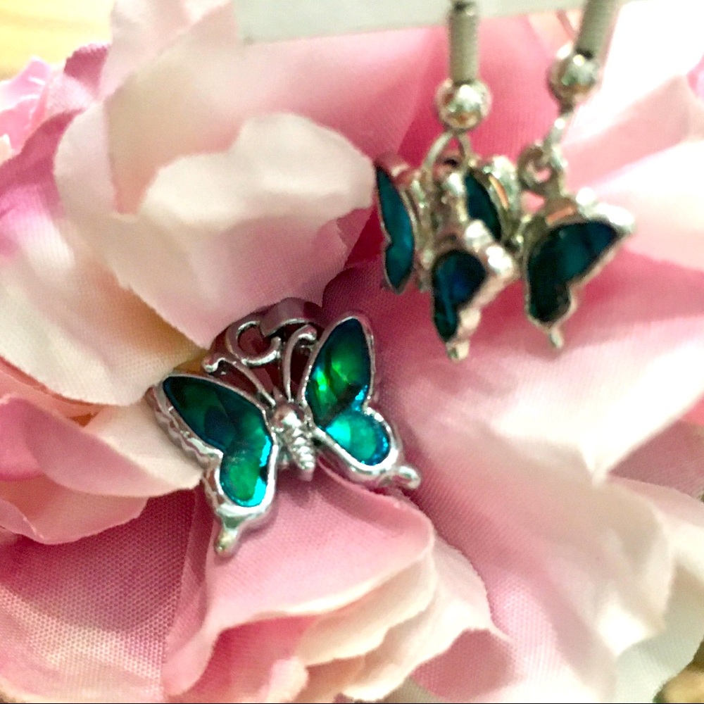 Beautiful butterfly jewelry set earrings charm iridescent turquoise blue hippie